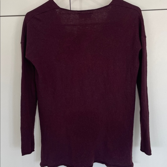 😊 _Babaton Wool Linen Blend V-Neck Sweater - Deep Burgundy  • Size Small - Picture 3 of 15